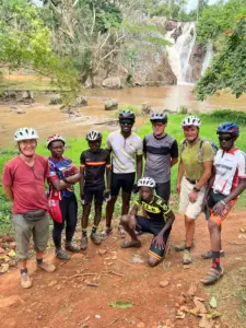 Life Cyclers on Tour am Wasserfall